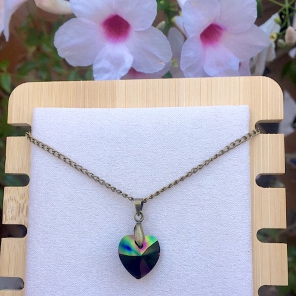 Reversible Black Diamond + Iridescent Oil Spill Rainbow Crystal Heart Necklace - Picture 1 of 11